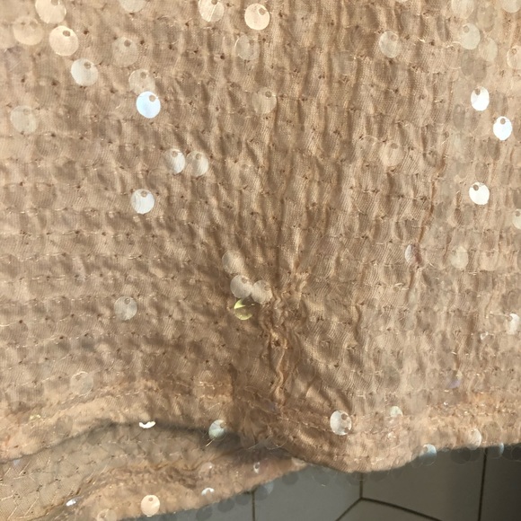 Jennifer Lopez Blush sequin tank top - Picture 3 of 5